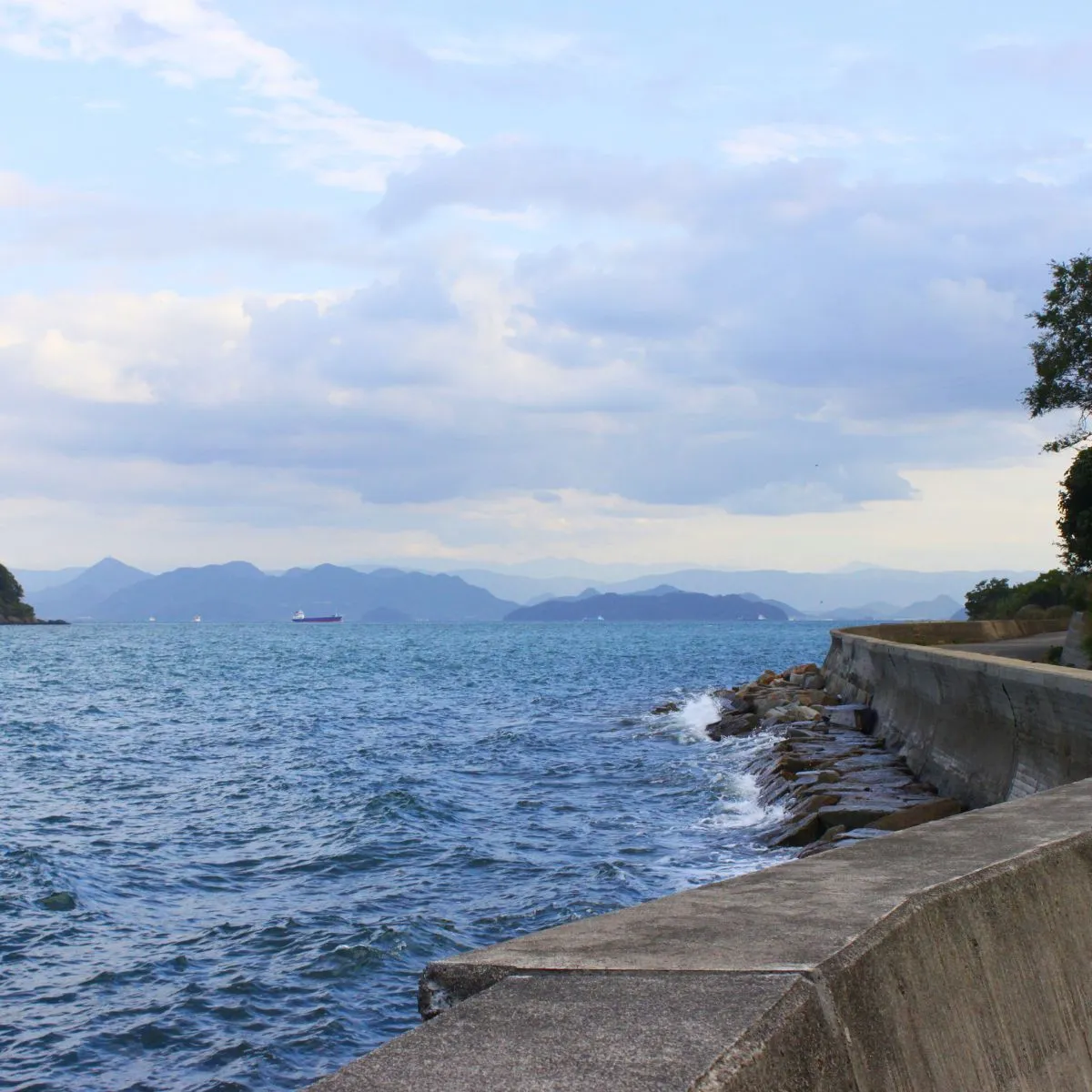Blick von Sanagijima auf die Seto Inland Sea