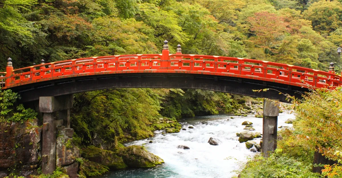 Die berühmte rote Brücke von Nikko